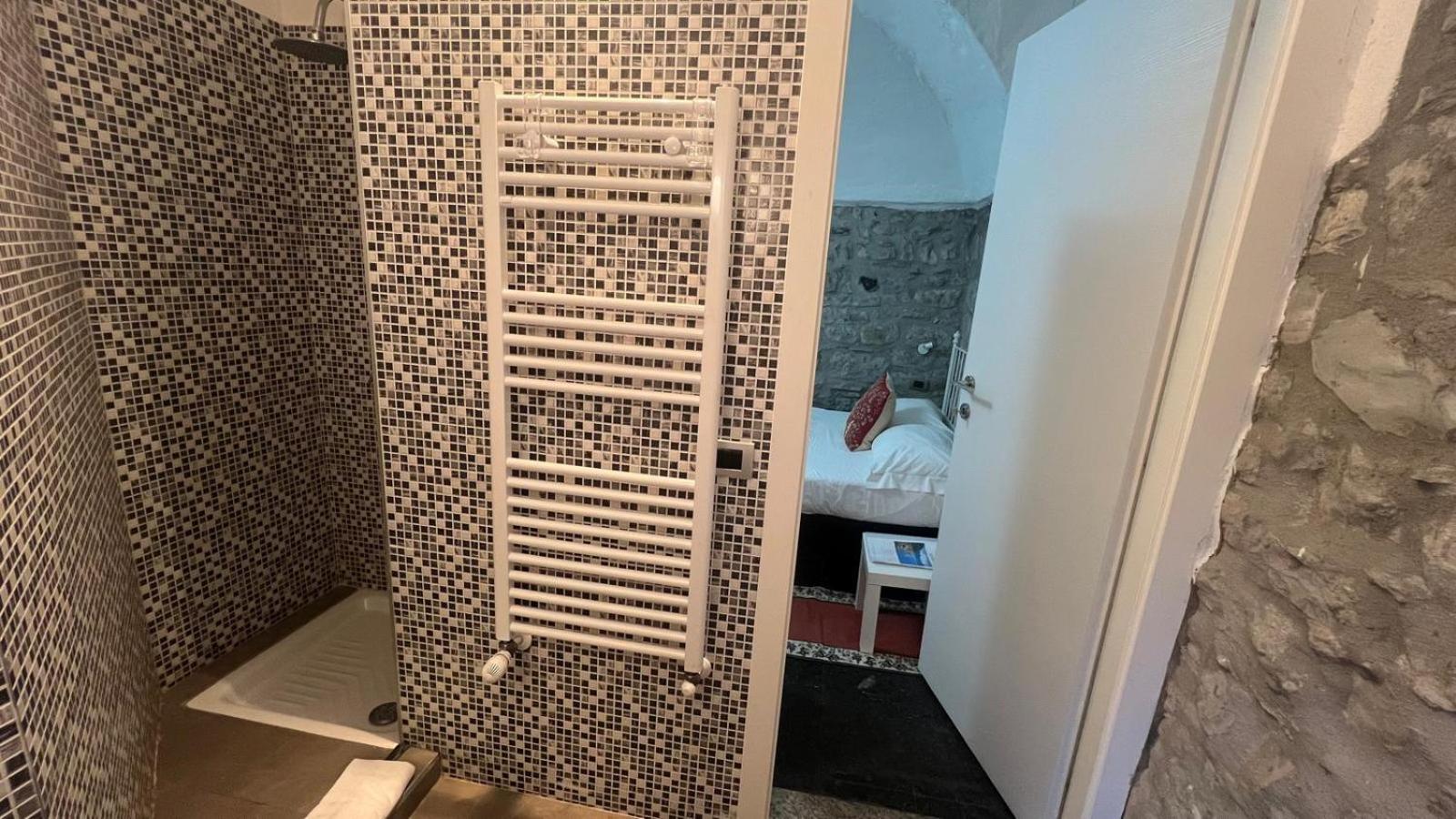 דירות לצנו Casa Caterina מראה חיצוני תמונה