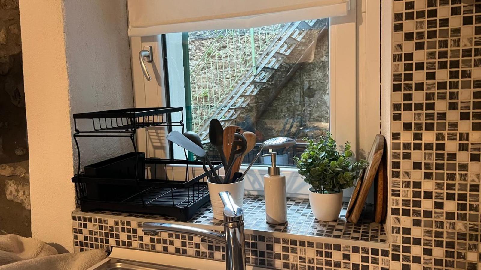 דירות לצנו Casa Caterina מראה חיצוני תמונה