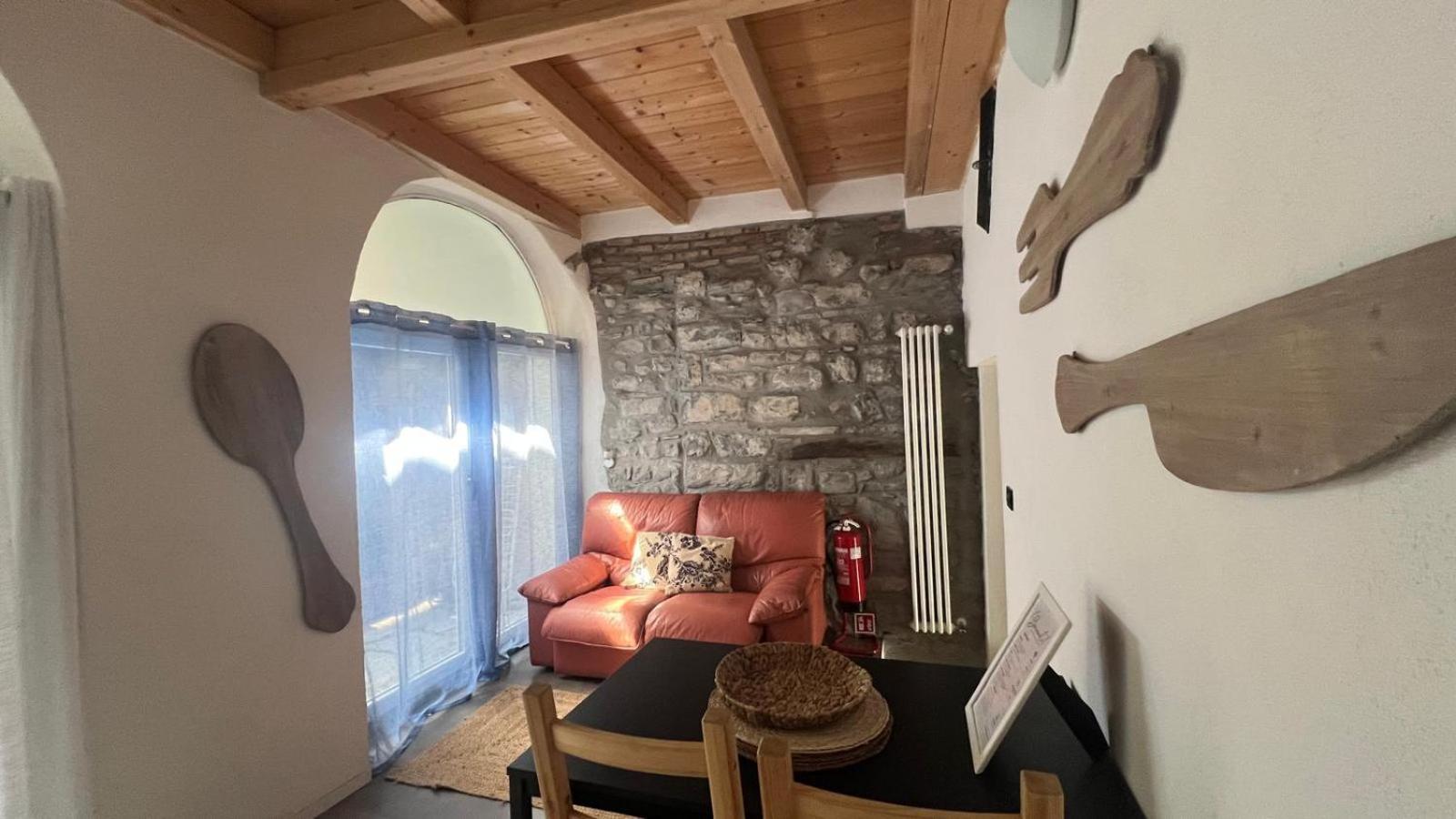 דירות לצנו Casa Caterina מראה חיצוני תמונה