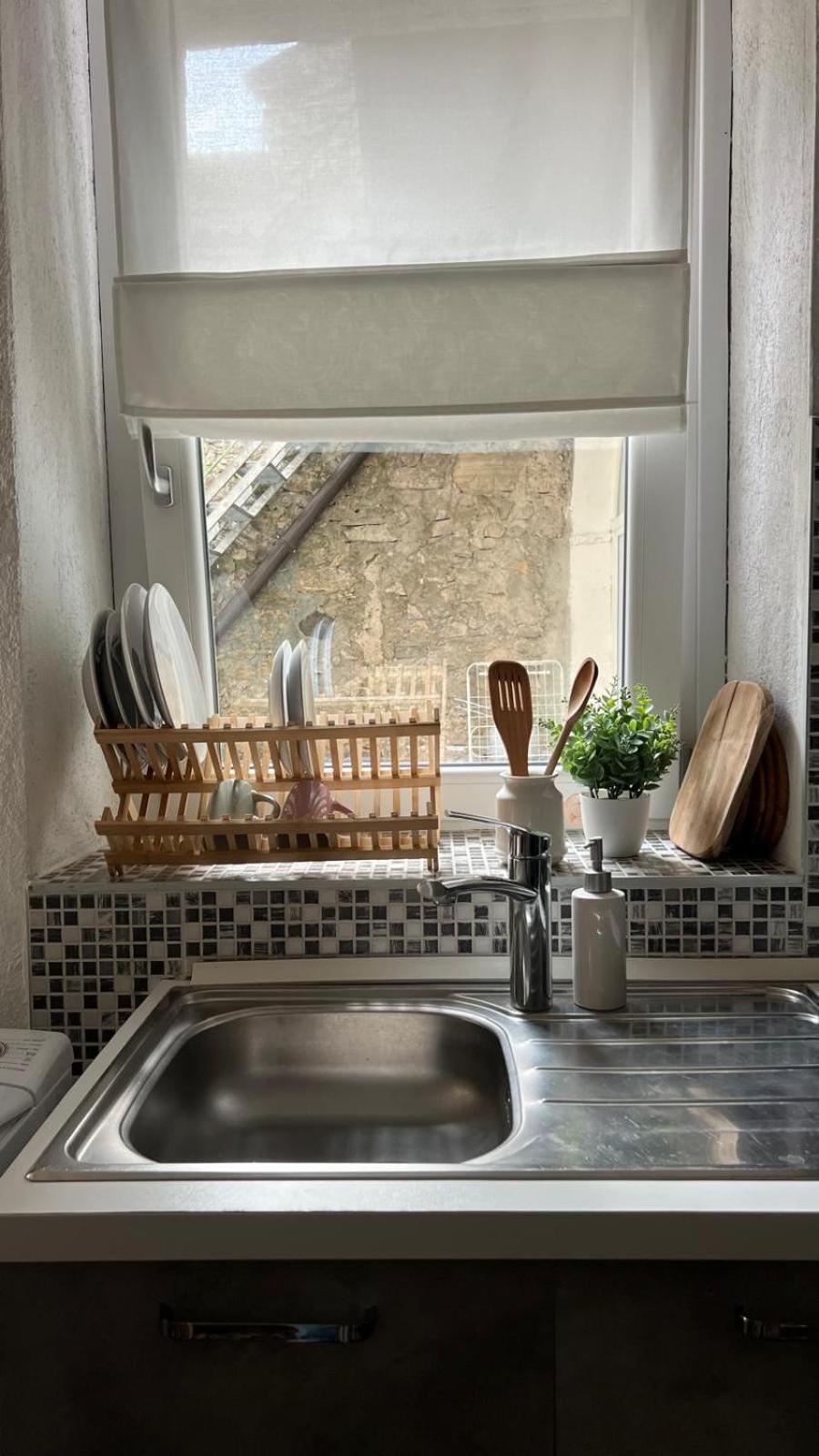 דירות לצנו Casa Caterina מראה חיצוני תמונה