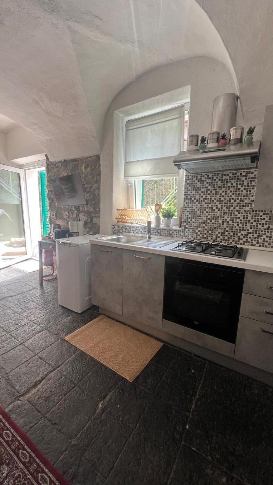 דירות לצנו Casa Caterina מראה חיצוני תמונה